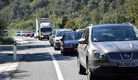 Cues de fins a 8 quilòmetres per entrar des de la Seu a Andorra
