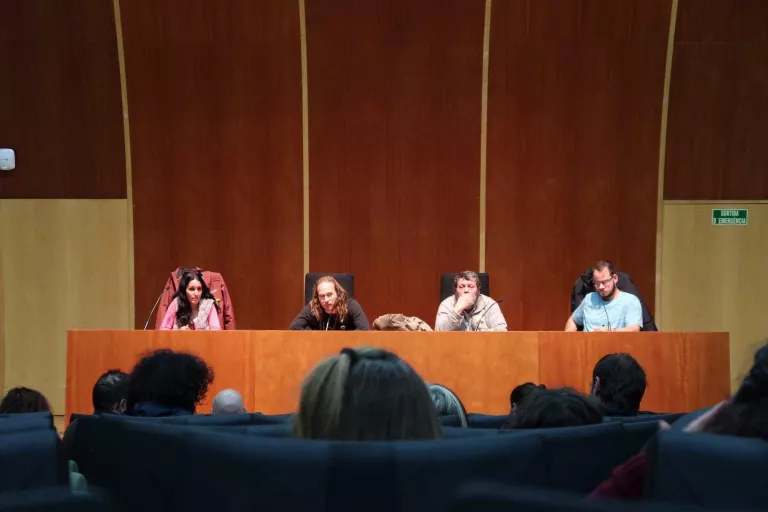 Debat sobre llibertat d’expressió amb acusats per opinar a la xarxa