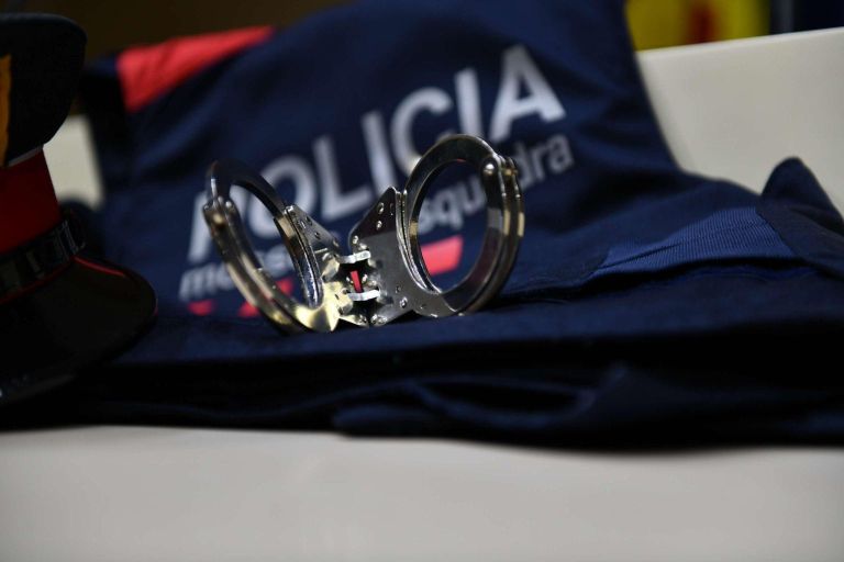 Els Mossos d'Esquadra detenen dos homes per sostreure eines industrials d’una obra a Lleida