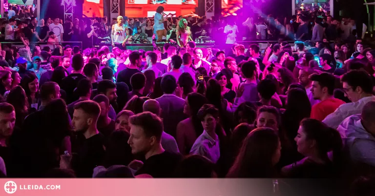 Denuncien diverses discoteques catalanes per excés d'aforament i l'accés de menors de 16 anys