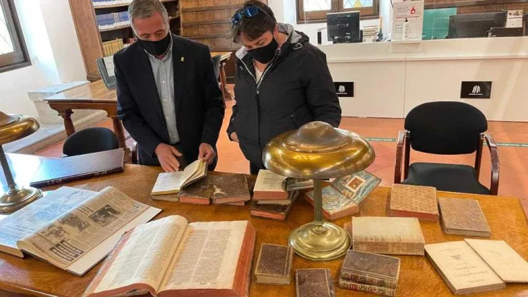 Una donació anònima permet a l’IEI recuperar llibres dels segles XVIII i XIX