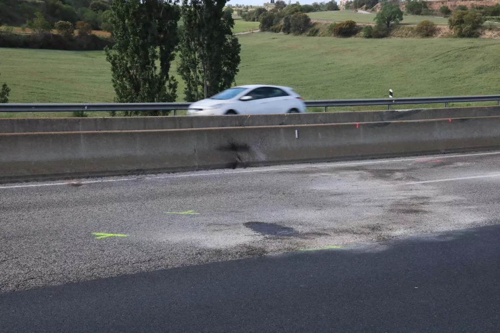 ⏯️ Dos morts en un xoc frontal provocat per un cotxe que circulava contra direcció a l'A-2 a la Segarra