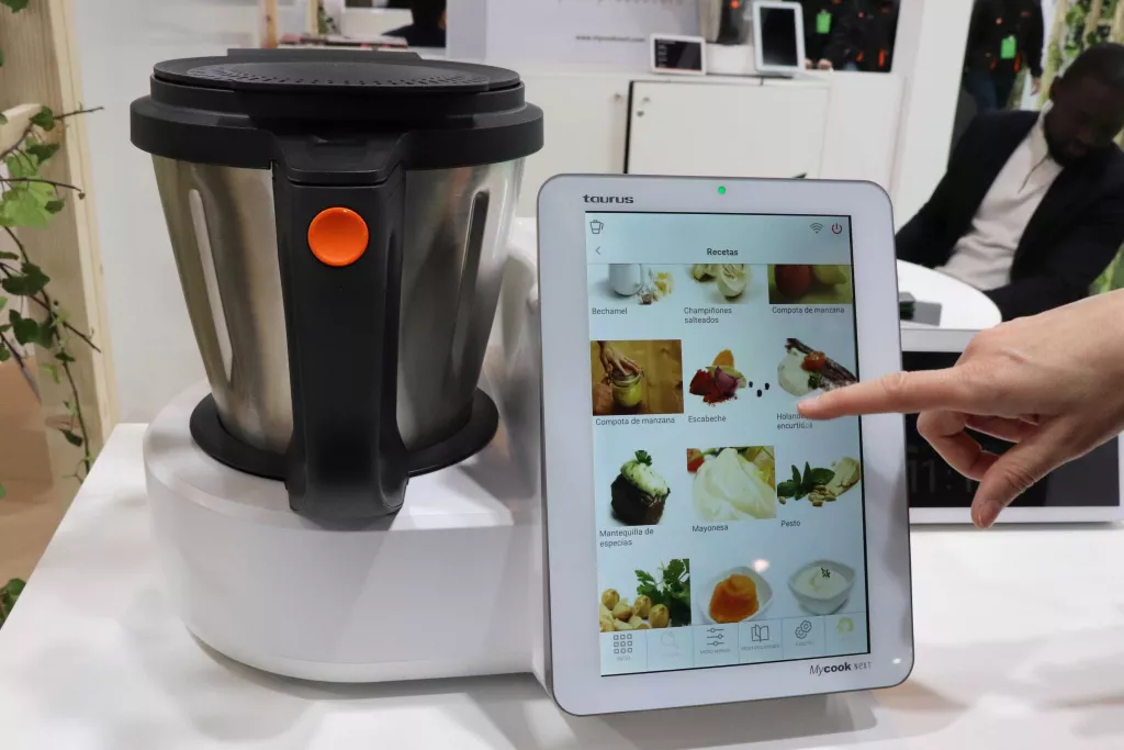 ⏯️ La robòtica és la principal aportació catalana al Mobile World Congress: "És el futur"