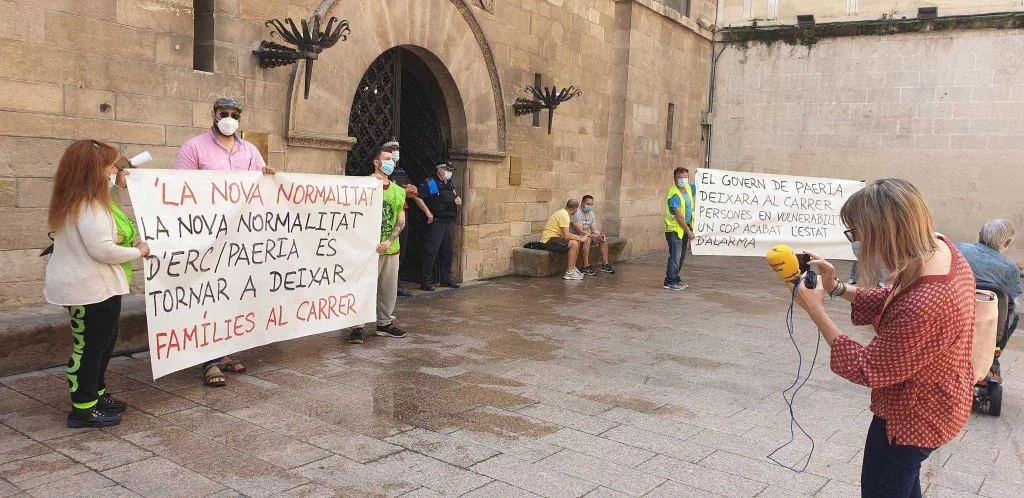 ⏯️ La PAH denuncia que la Paeria "tornarà a deixar famílies al carrer" quan acabi l'estat d'alarma