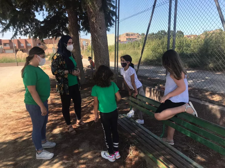 Els "Educadors Covid" d'Aitona s'incorporen a l'escola i la llar de jubilats