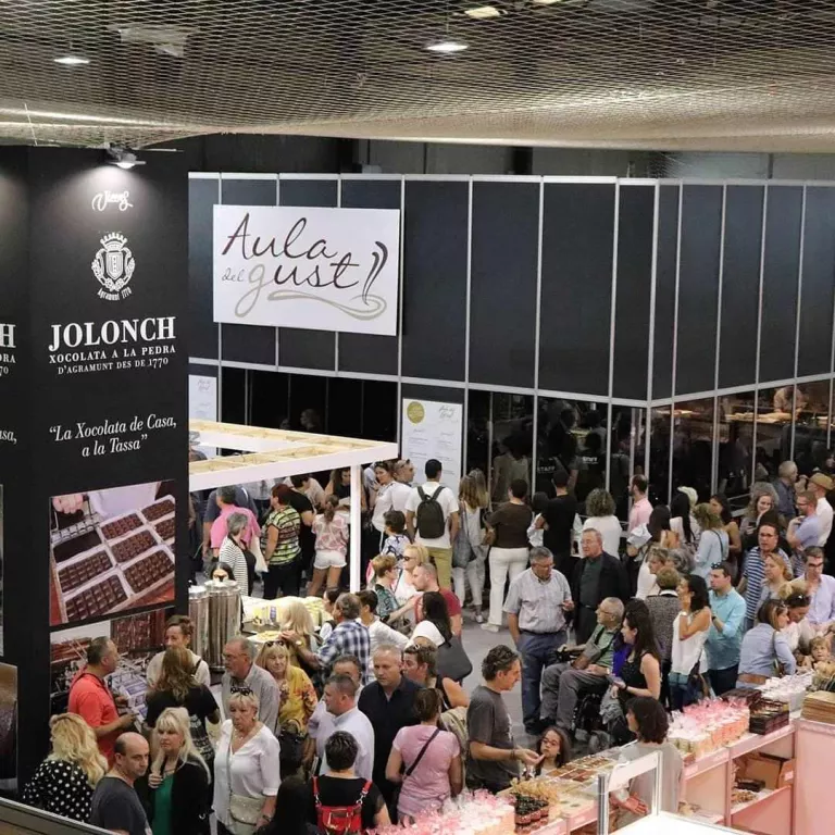 El torró i la xocolata a la pedra s'adapten amb èxit a les noves tendències gastronòmiques