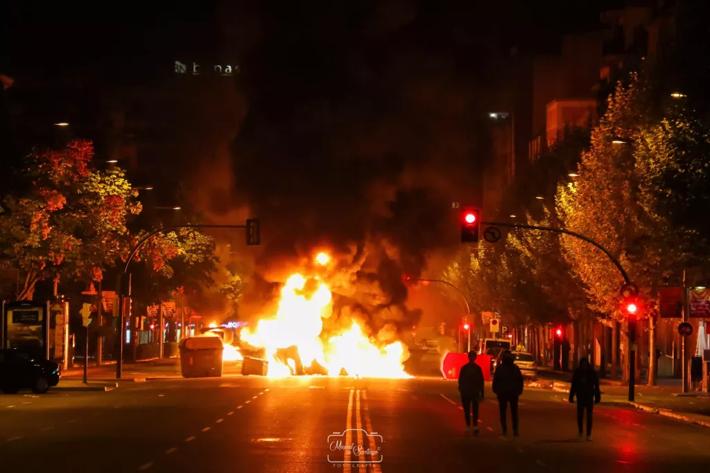 Els Mossos detenen quatre persones a Lleida per les protestes post-sentència