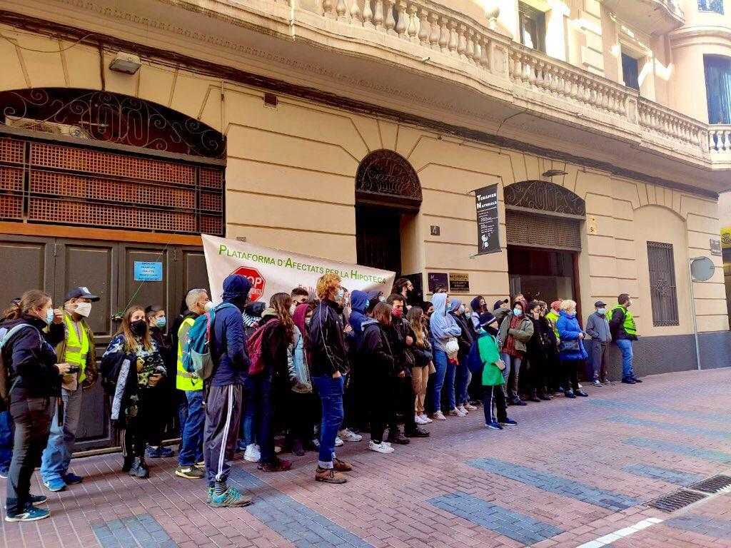 La PAH frena fins divendres un desnonament