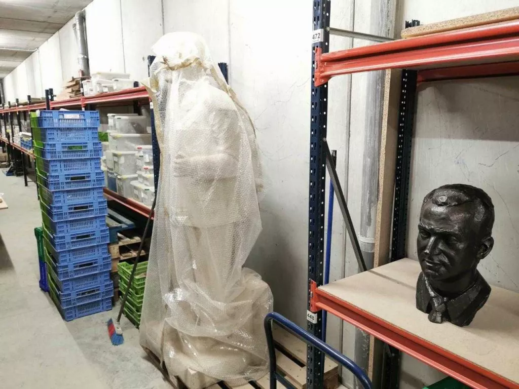 La Paeria retira el bust del rei emèrit Joan Carles