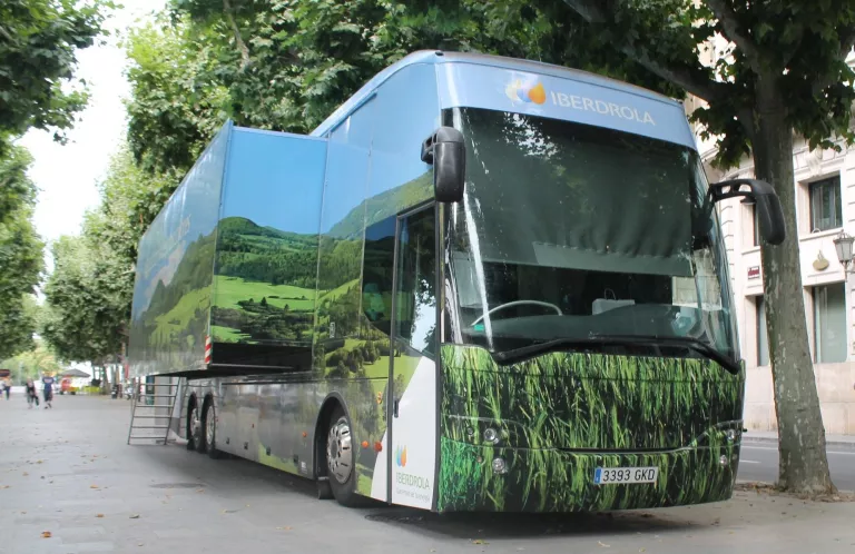 L’autobús d’Iberdrola arriba a Lleida per conscienciar-nos del medi ambient