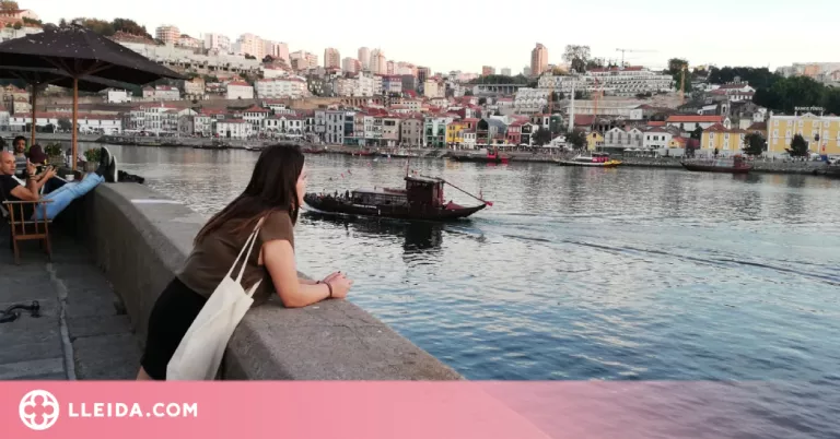 Eli, 30 anys: "Si he d’escollir trio llibre, perquè m’agrada la lectura i en gaudeixo més"