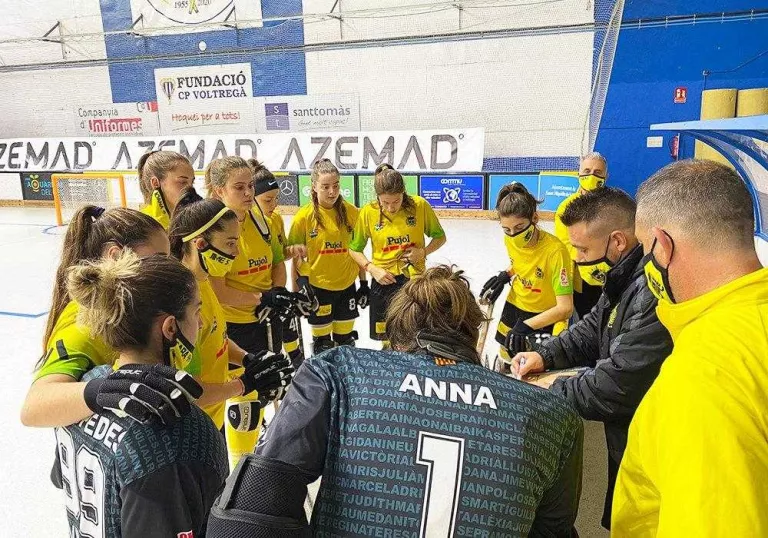 El Vila-sana reposa el tècnic per la pressió de la plantilla