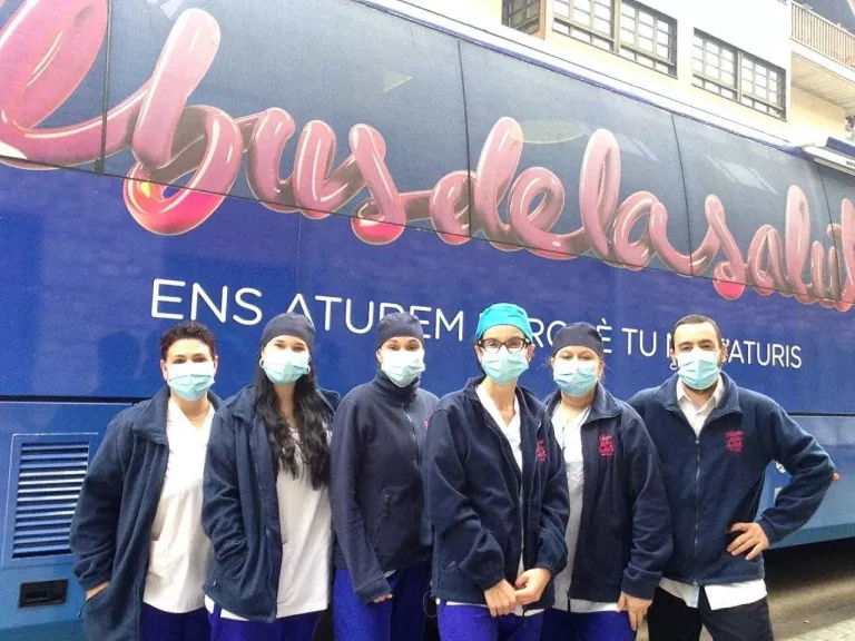 El Bus de la Salut de Lleida valora les seqüeles de la covid-19 en persones amb factors de risc
