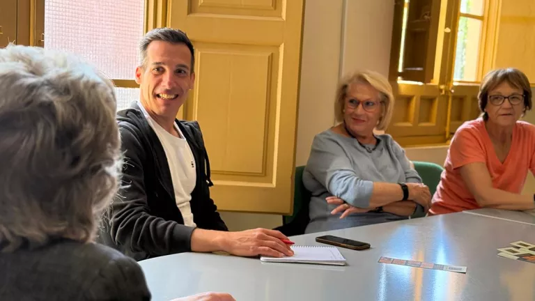 Esquerra vol convertir l’antiga escola Cervantes en un hotel d’entitats
