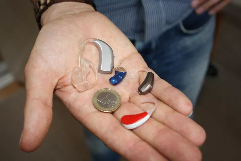 Temor d’utilitzar audiòfons?