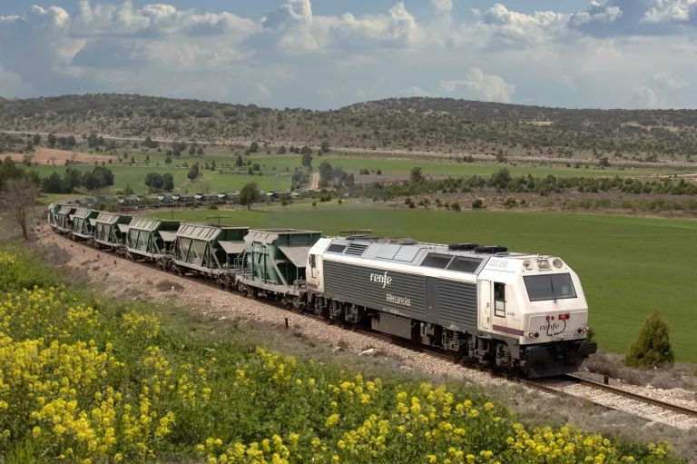 Aturat un tren de mercaderies perilloses entre Raimat i Lleida per una avaria a la catenària