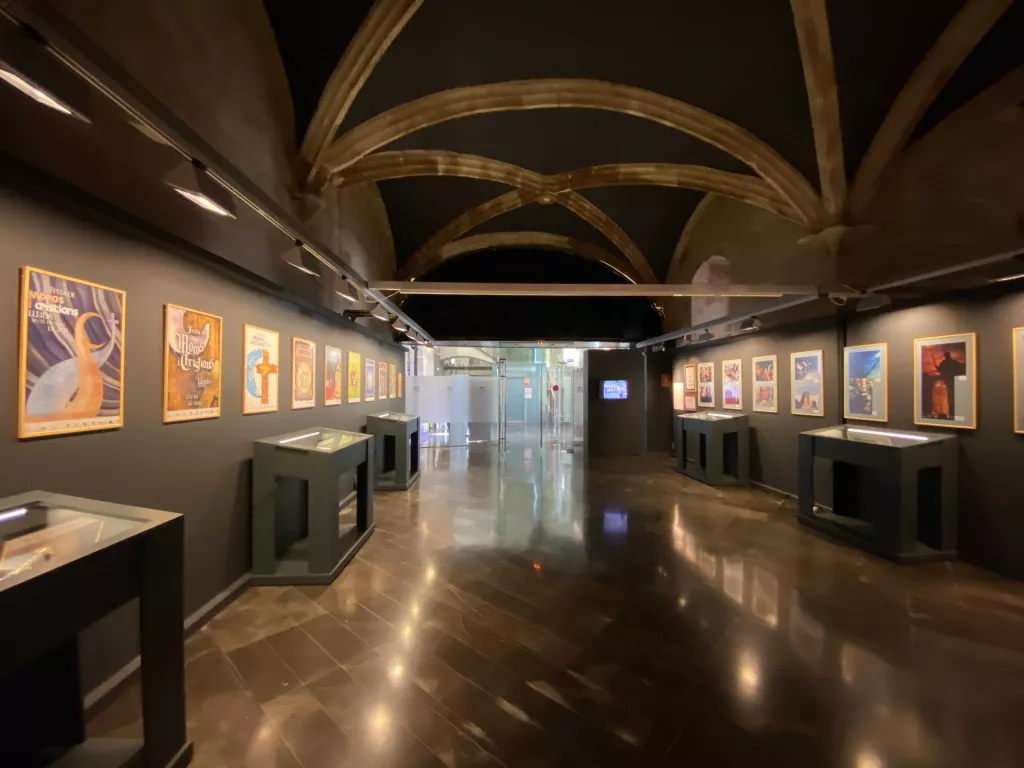 Exposició sobre els 25 anys de la Festa de Moros i Cristians de Lleida