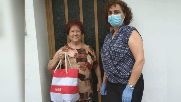 L'Associació de Dones de Torrelameu dóna material sanitari