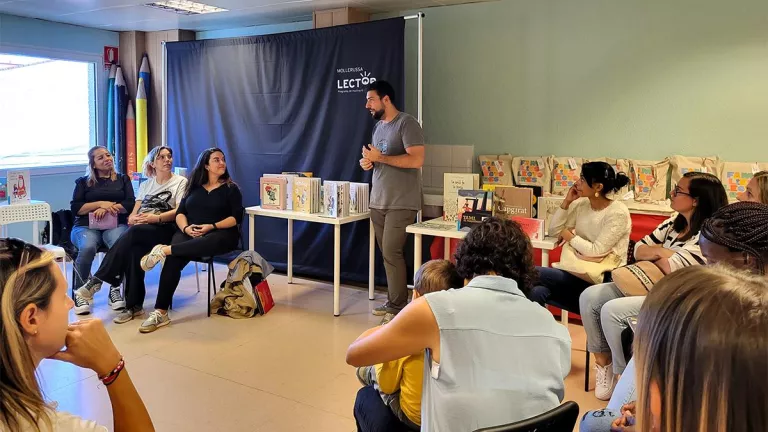 La biblioteca de Mollerussa aplegarà cinquanta 'famílies lectores' aquest curs