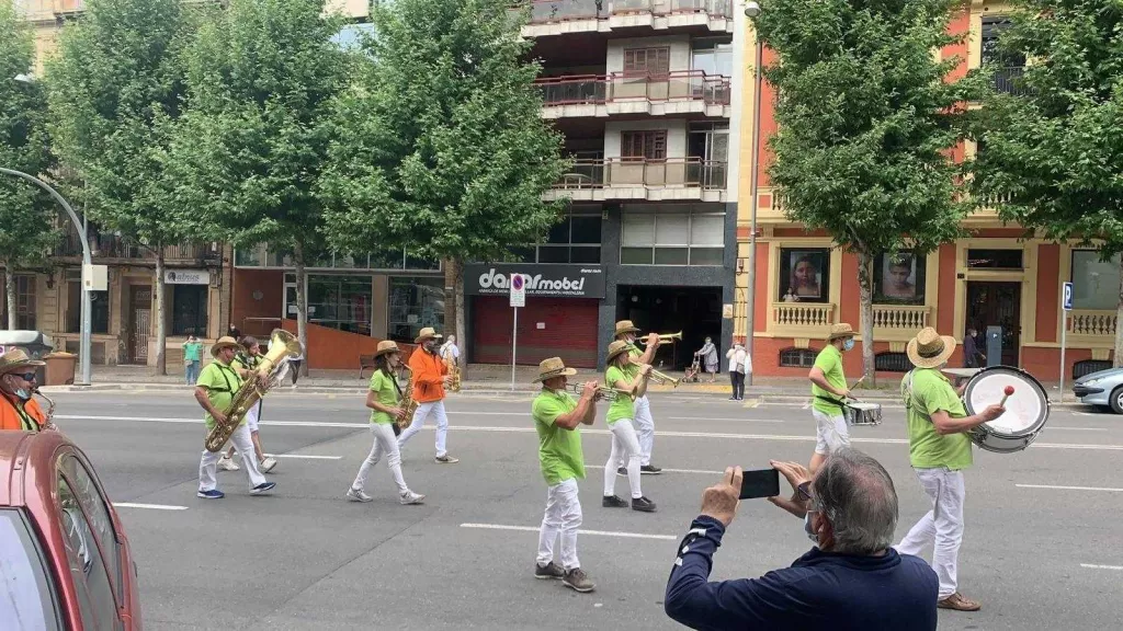 ⏯️ La tradicional rua de l'Aplec del Caragol manté viu l'esperit de la festa