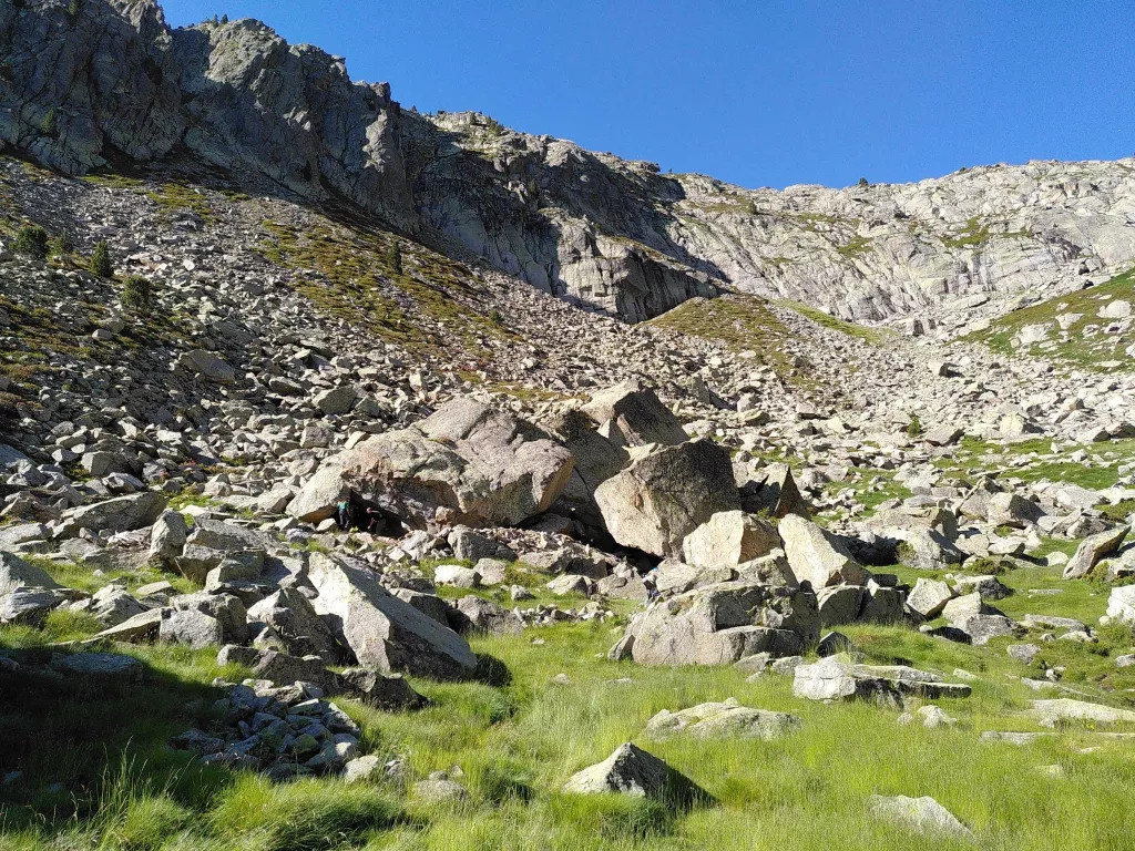 Descobreixen una casa d'uns 3.800 anys d'antiguitat al Parc Nacional d'Aigüestortes