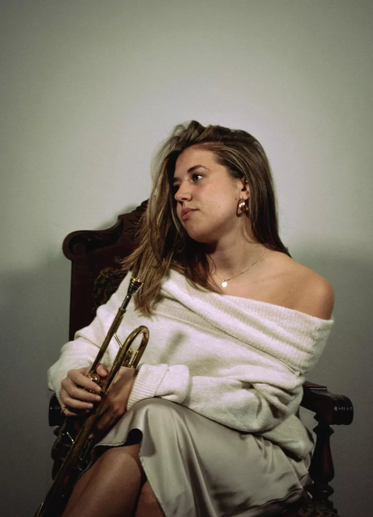 La cantautora lleidatana Xens, al KM.0 de la Casa de la Música de Lleida, l’Alt Pirineu i Aran