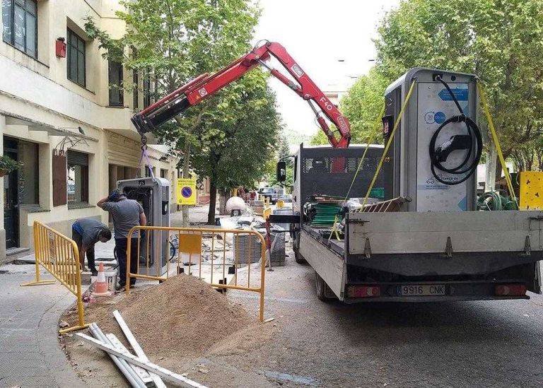 Solsona instal·la nous punts de rècarrega per a vehicles elèctrics