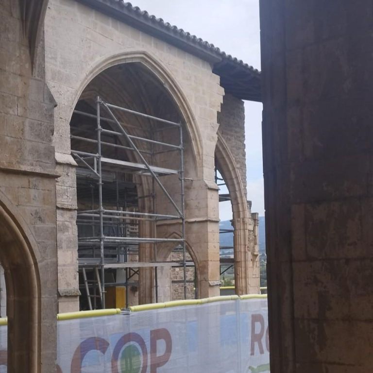 L’Ajuntament d’Àger inicia la restauració de l’ala oest de la Col·legiata de Sant Pere