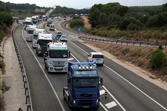Restablertes les restriccions a vehicles pesants en diferents trams de l'N-340 i l'N-240