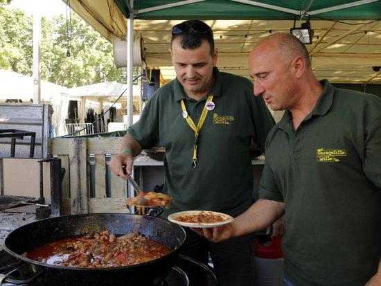 Restaurants de Lleida se sumen al 'Pac Família Aplec' que permet gaudir d'una caragolada a casa