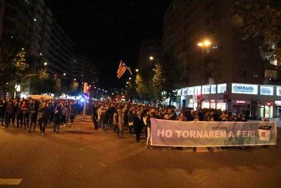 #SentènciaProcés: Mig miler de persones es manifesten a Lleida en suport als detinguts durant el tall de la Jonquera
