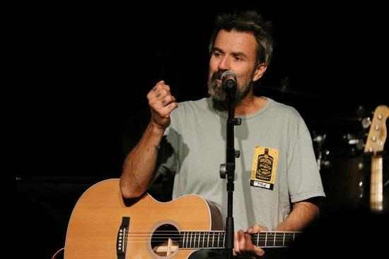 Mor Pau Donés, cantant de Jarabe de Palo