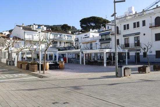 El sector turístic dona per perduda la Setmana Santa i mira amb preocupació la temporada estival