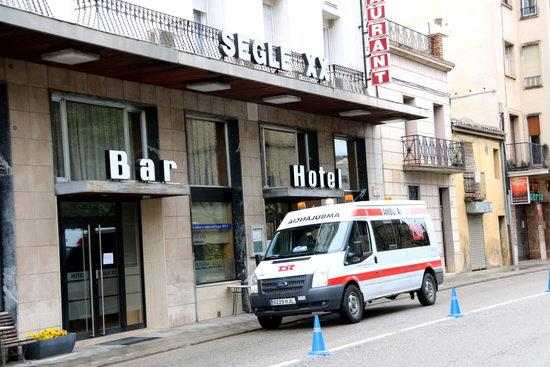 Traslladen a l'Hotel Segle XX de Tremp 4 pacients de l'Hospital del Pallars per acabar-se de recuperar del covid-19