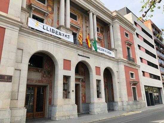 Detenen set persones vinculades al 'cas Boreas' sobre presumpta corrupció a la Diputació de Lleida