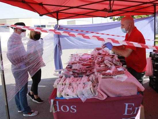 ⏯️ Fondarella reobre el seu mercat amb només un 10% dels paradistes