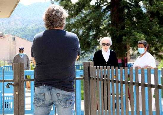 ⏯️ La residència de la Pobla rep les primeres visites de familiars