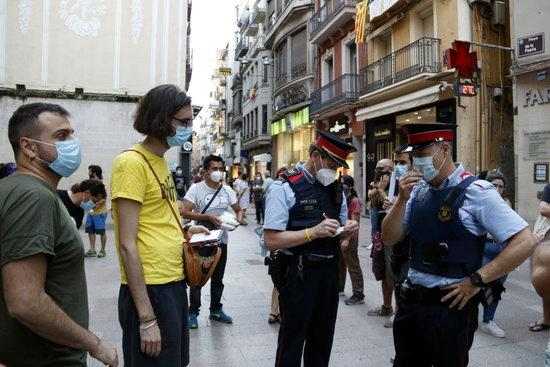 ⏯️ Els Mossos identifiquen un manifestant en defensa de "la vida abans que el capital" a Lleida