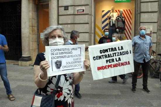 ⏯️ Els Mossos identifiquen un manifestant en defensa de "la vida abans que el capital" a Lleida