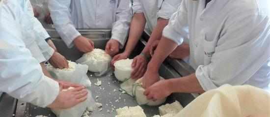 L'Escola Agrària del Pallars ofereix formació professional orientada a l'entorn de muntanya