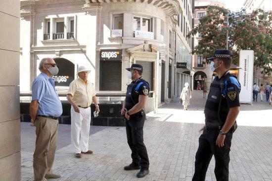 La Guàrdia Urbana de Lleida denuncia 3 festes privades, 46 persones per no dur mascareta i 36 locals per activitats no permeses