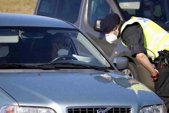 Primera jornada laboral amb controls als accessos i sortides del Segrià pel confinament de la comarca