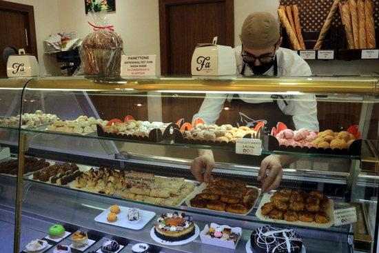 ⏯️ Els pastissers adapten la comercialització dels panellets amb optimisme