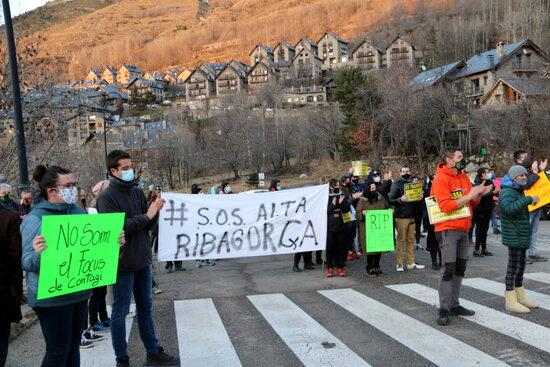 ⏯️ L'hostaleria de l'Alta Ribagorça denúncia "l'ofec del sector" i exigeix acabar amb les franges horàries