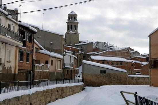 ⏯️ Pobles de les Garrigues acceleren la retirada de neu per evitar la formació de gel