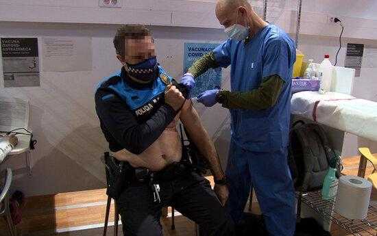 ⏯️ La Guàrdia Urbana de Lleida, primera policia local de Catalunya en vacunar-se