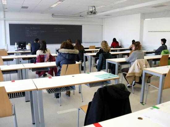 ⏯️ Unes 300 persones s'examinen per aconseguir plaça a la Diputació de Lleida