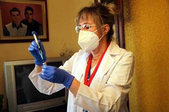 ⏯️ Vacunar al món rural, una dificultat afegida pel trasllat del vaccí i la dispersió de les masies