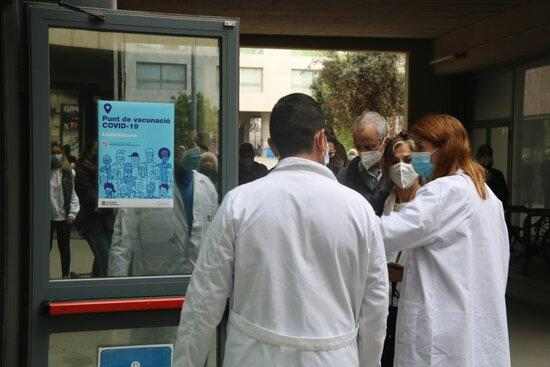 ⏯️ La vacunació de la població d'entre 70 i 79 anys serà més lenta, en comparació a la dels majors de 80 anys