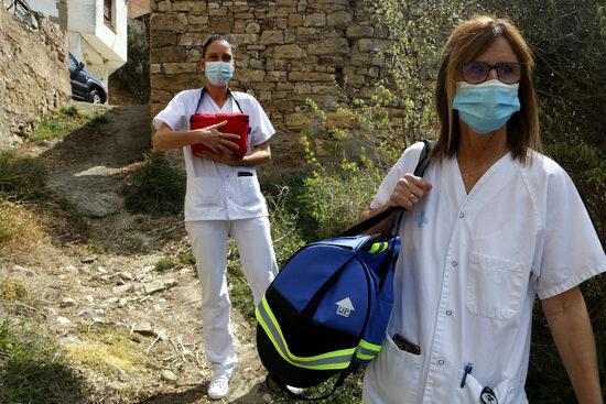 ⏯️ Així es vacuna al món rural: servei a domicili i recorreguts a peu per fer arribar les dosis